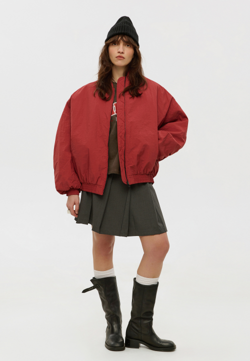 Бомбер оверсайз червоний з жатої плащівки