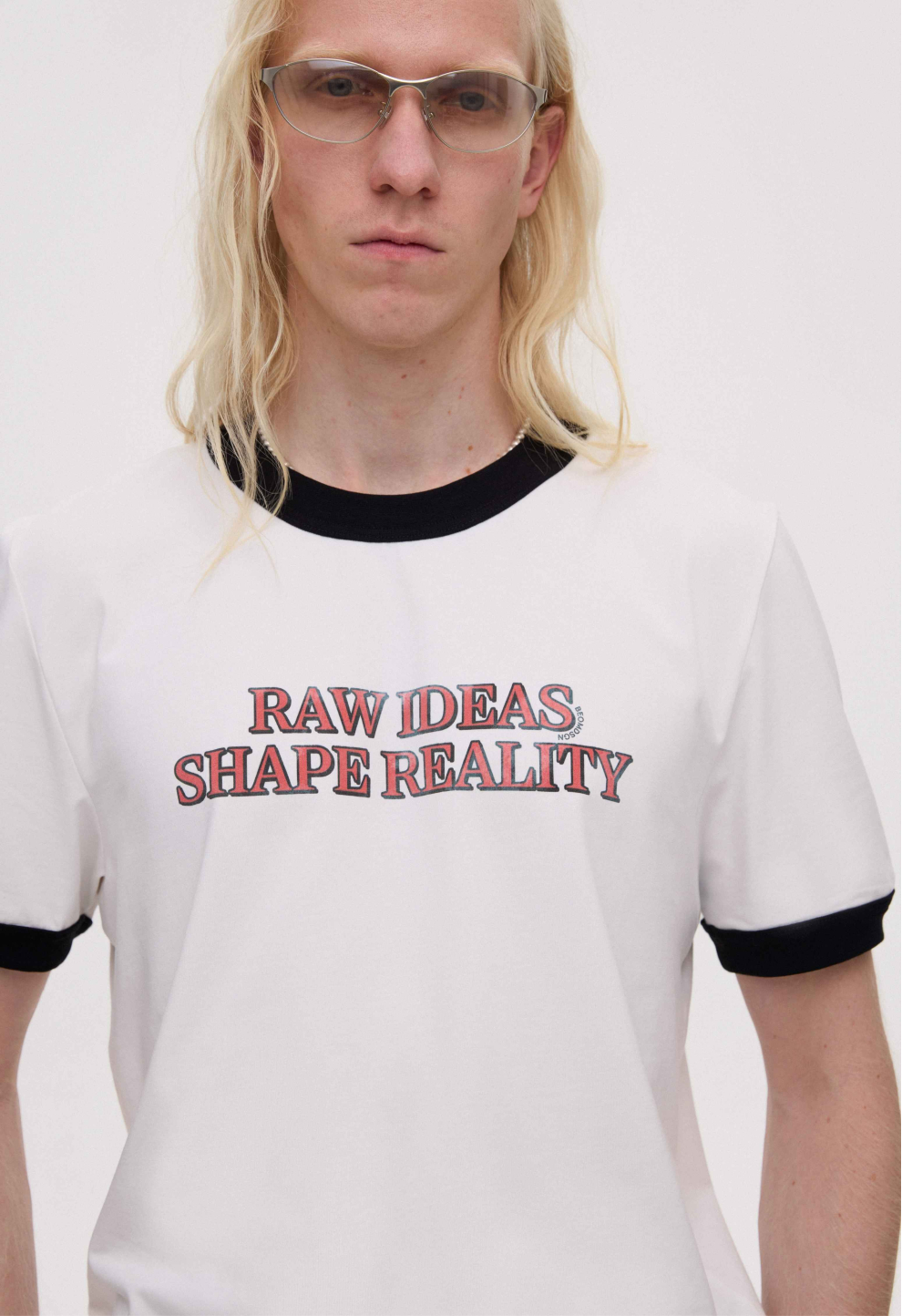 Футболка молочна RAW IDEAS