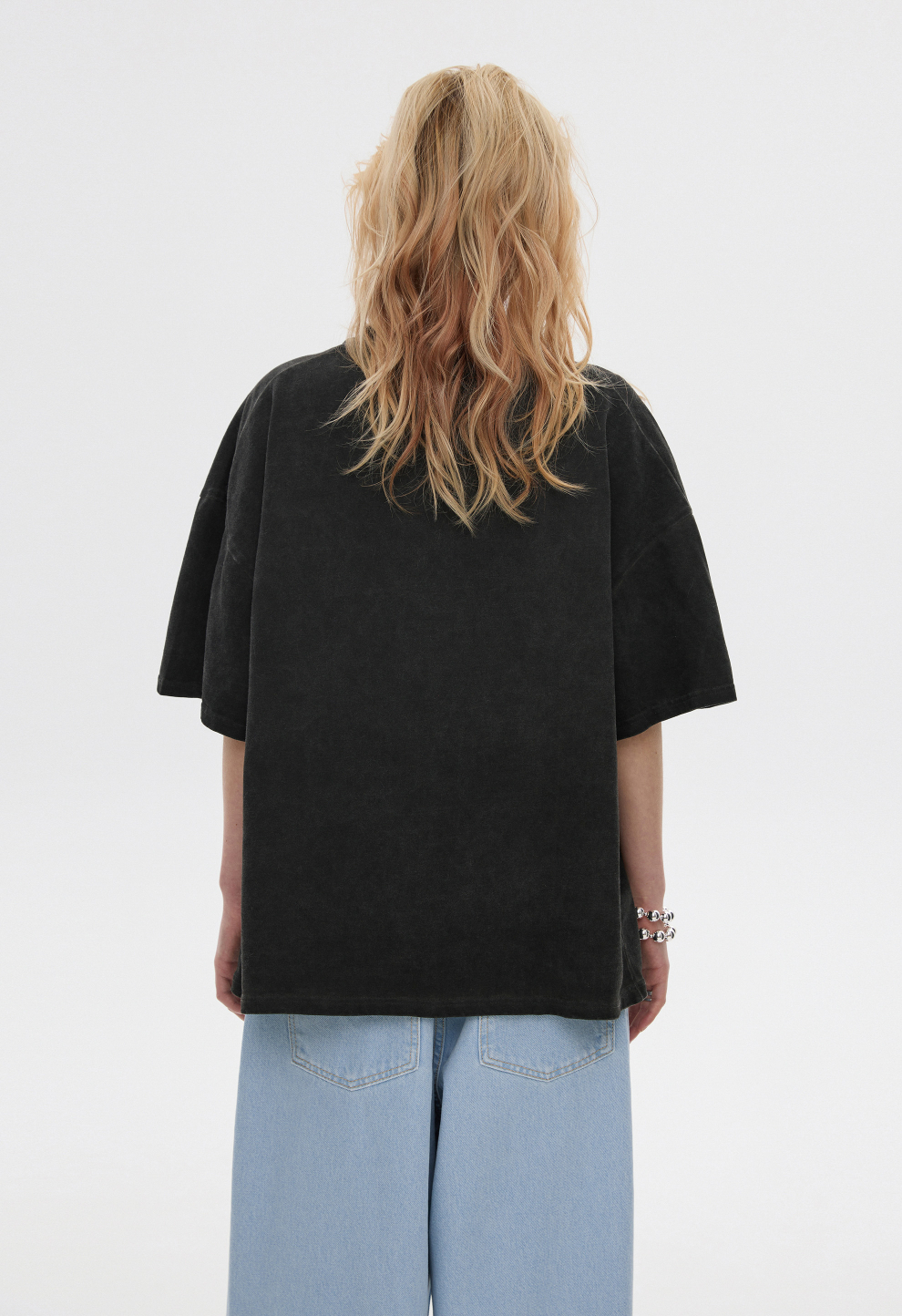 Women’s BEOMDSGN Oversized Black BOLD MINDS T-Shirt