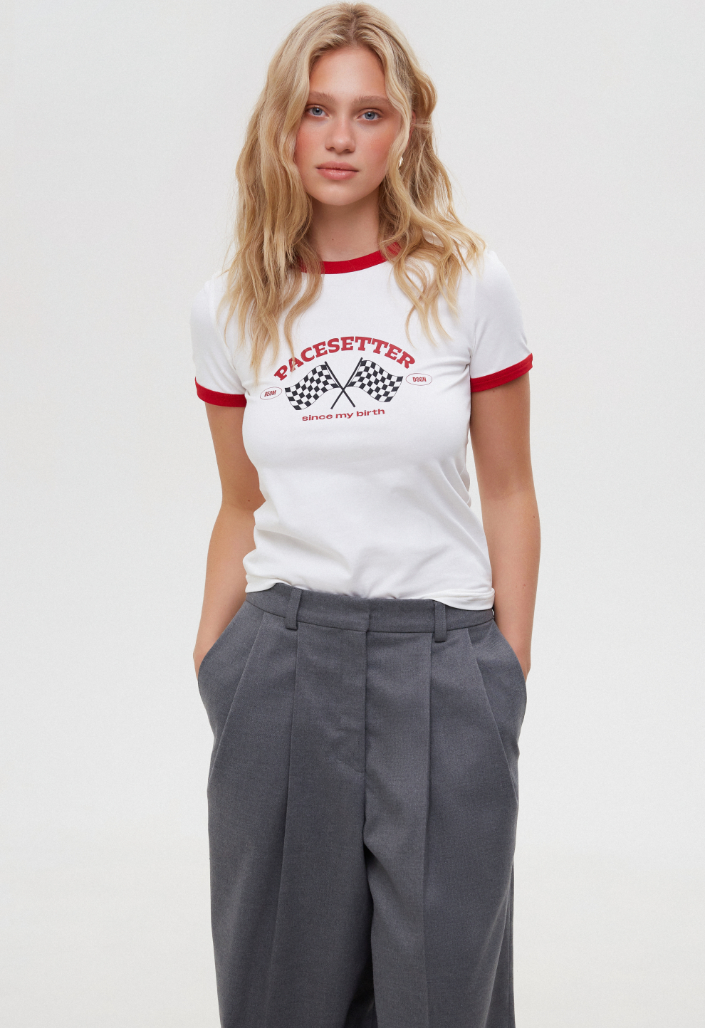 Wide gray pants with snaps
