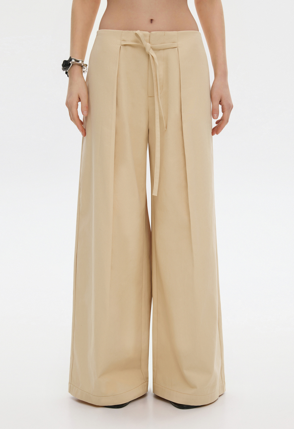 Women’s Beige Low Rise Wide Leg Trousers BEOMDSGN