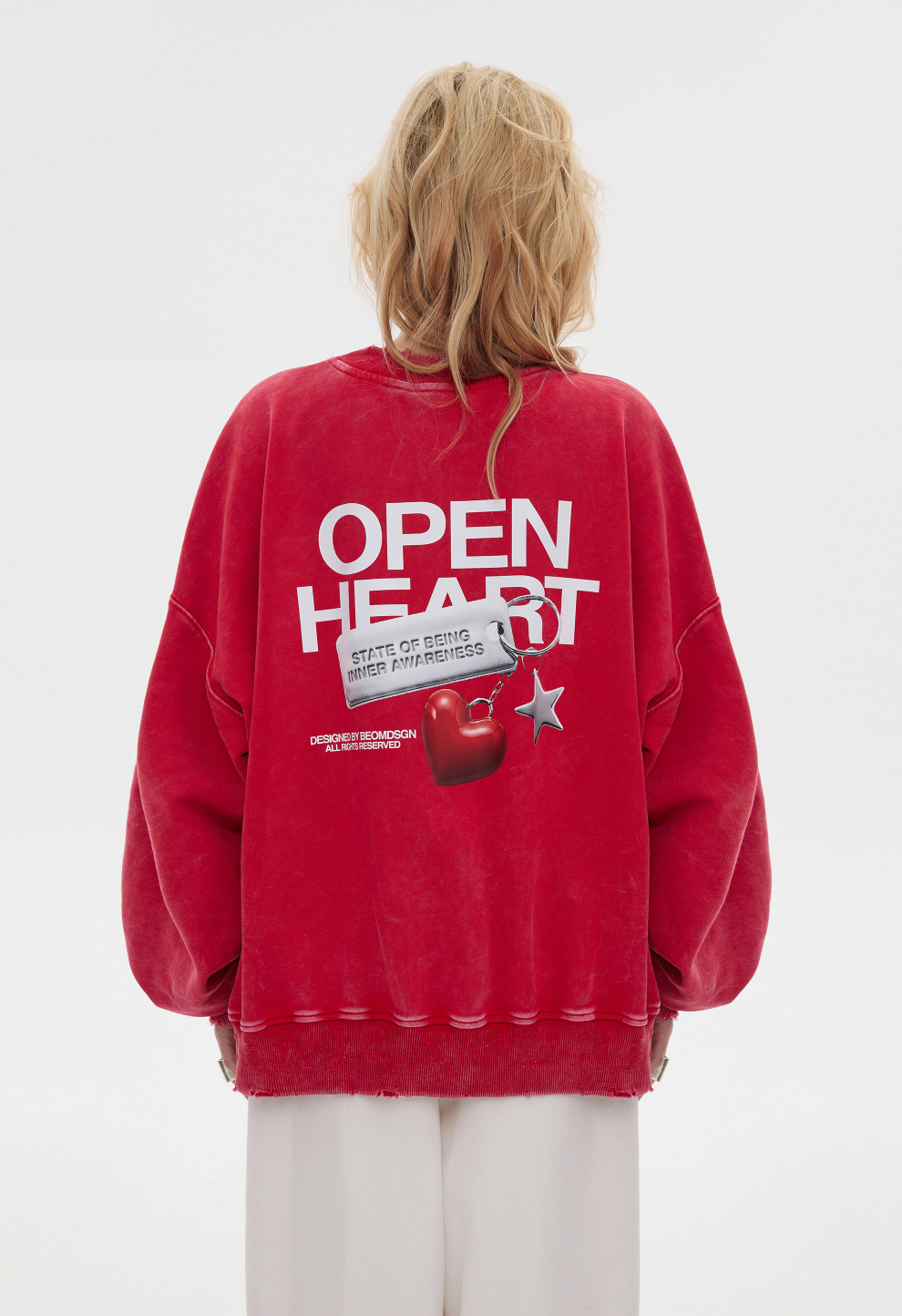 Red sweatshirt OPEN HEART