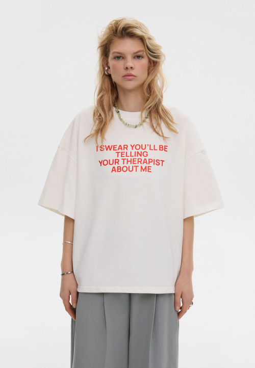 Oversized milk T-shirt THERAPIST