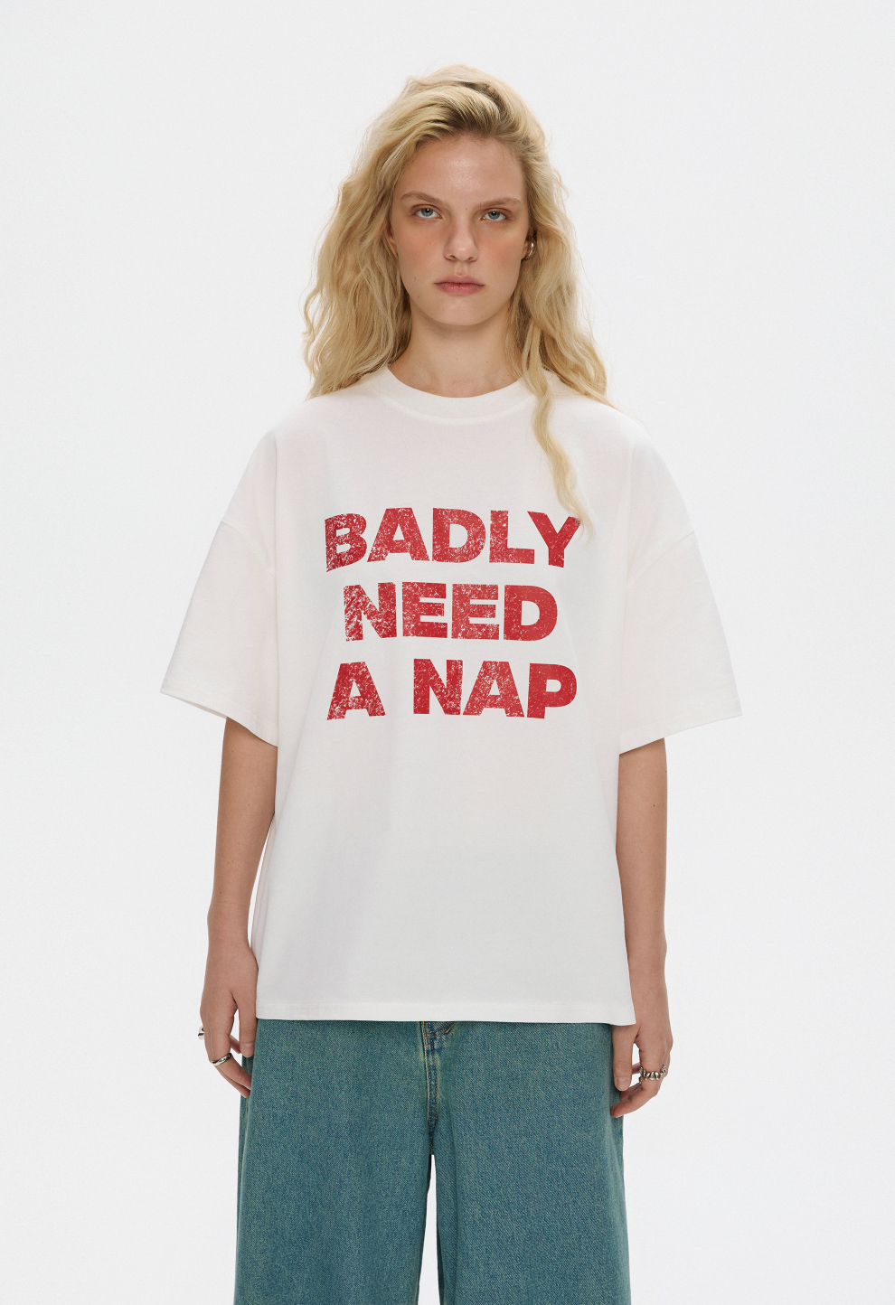 Жіноча молочна футболка оверсайз NEED A NAP
