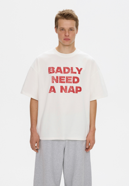 Чоловіча футболка оверсайз молочна NEED A NAP